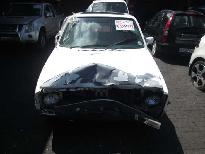 VOLKSWAGEN , CADDY CLUB 1 . 6 P / U S / C , WHITE , 2006 ( 29253 )