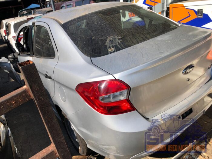 FORD , FIGO 1 . 5 AMBIENTE , SILVER , 2015 ( 30015 ) - Image 6