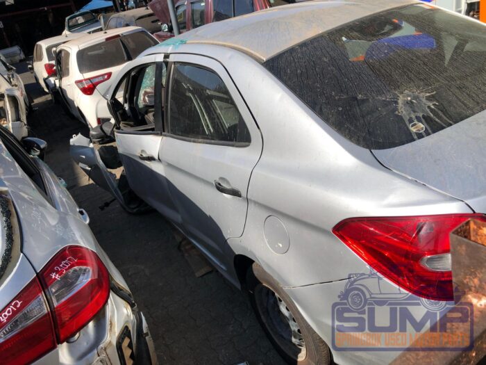 FORD , FIGO 1 . 5 AMBIENTE , SILVER , 2015 ( 30015 ) - Image 7