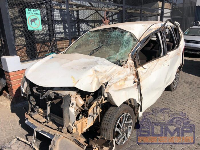 TOYOTA , AVANZA 1 . 5 TX , WHITE , 2019 ( 30013 ) - Image 8