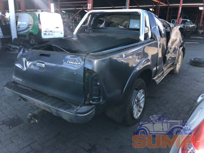 TOYOTA , HILUX 3 . 0 D - 4 D RAIDER XTRA CABP / U S , GREY , 2012 ( 29495 ) - Image 4