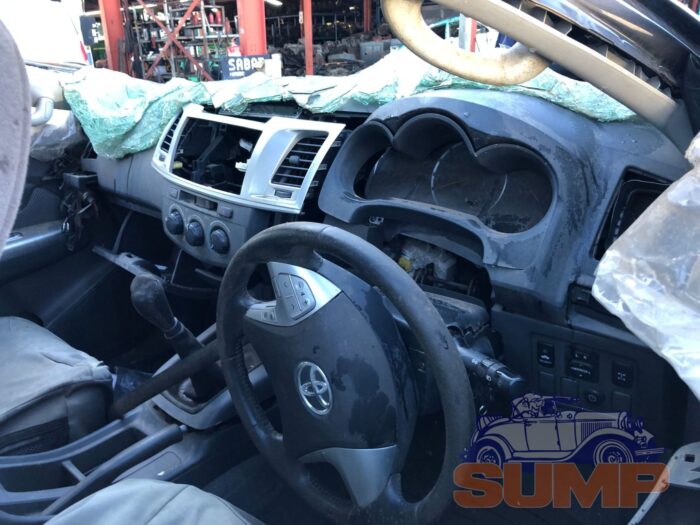 TOYOTA , HILUX 3 . 0 D - 4 D RAIDER XTRA CABP / U S , GREY , 2012 ( 29495 ) - Image 10