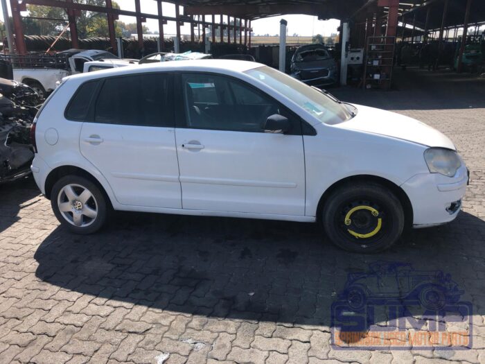 VOLKSWAGEN , POLO 1 . 6 COMFORTLINE , WHITE , 2006 ( 30005 ) - Image 3