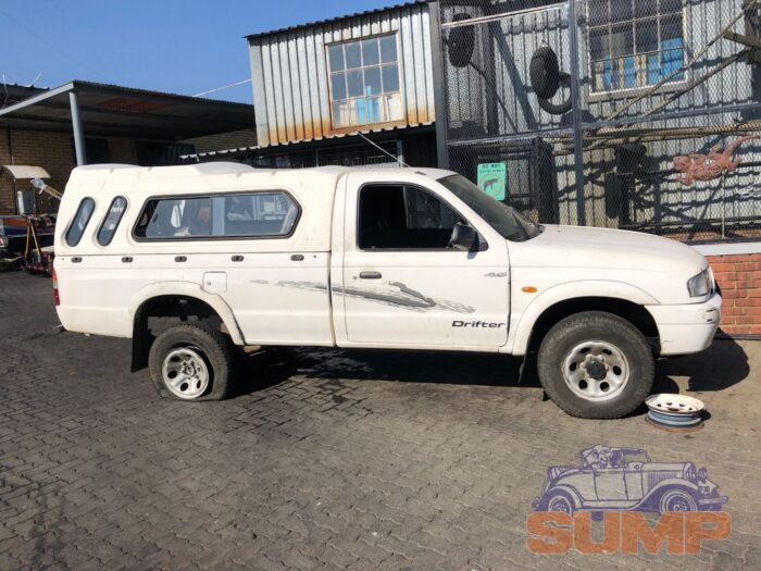 MAZDA , B 2600 I 4 X 4 LWB DRIFTER S / CAB , WHITE , 2000 ( 29501 ) - Image 3