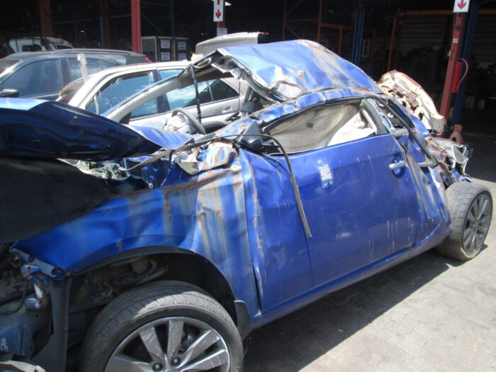 KIA , CERATO 2 . 0 KOUP , BLUE , 2011 ( 29261 ) - Image 4