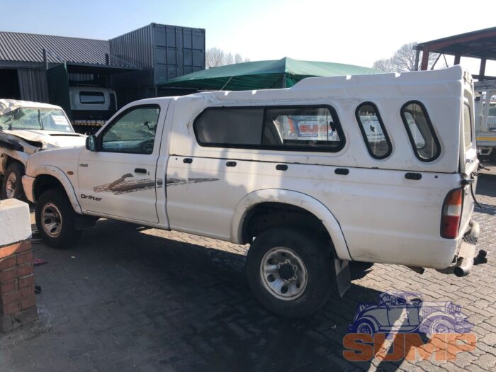 MAZDA , B 2600 I 4 X 4 LWB DRIFTER S / CAB , WHITE , 2000 ( 29501 ) - Image 7