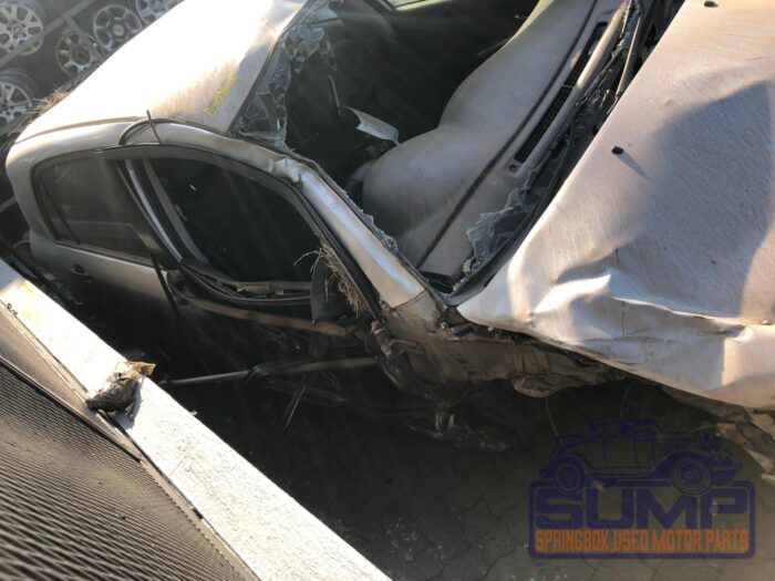 TOYOTA , RUNX 160 I RS , SILVER , 2003 ( 29976 ) - Image 3