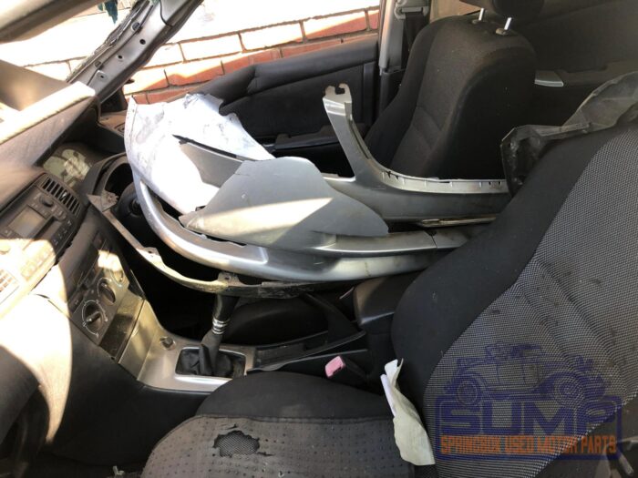 TOYOTA , RUNX 160 I RS , SILVER , 2003 ( 29976 ) - Image 10