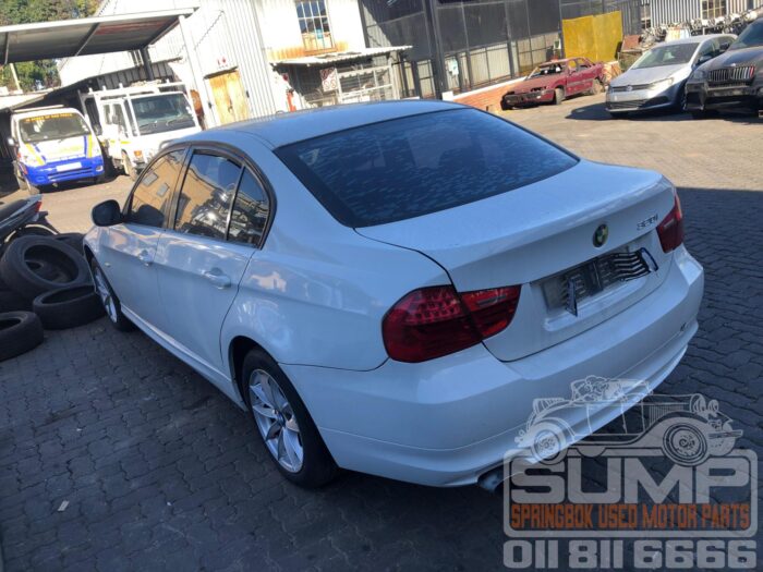 BMW , 320 i ( E 90 ) , WHITE , 2011 ( 30515 ) - Image 6