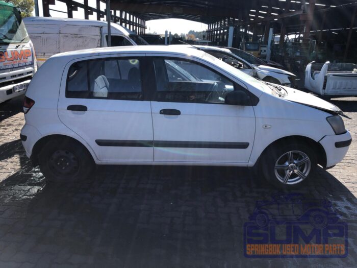 HYUNDAI , GETZ 1 . 6 , WHITE , 2003 ( 30000 ) - Image 3