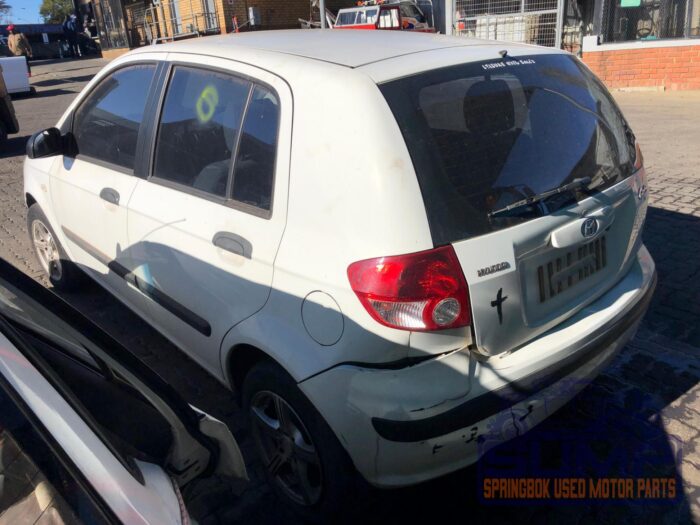 HYUNDAI , GETZ 1 . 6 , WHITE , 2003 ( 30000 ) - Image 6