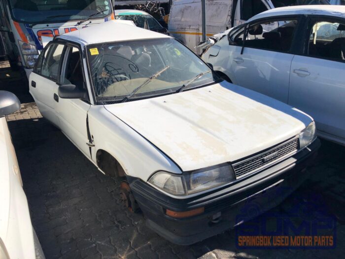 TOYOTA , COROLLA 160 16 V , WHITE , 1993 ( 29972 ) - Image 2