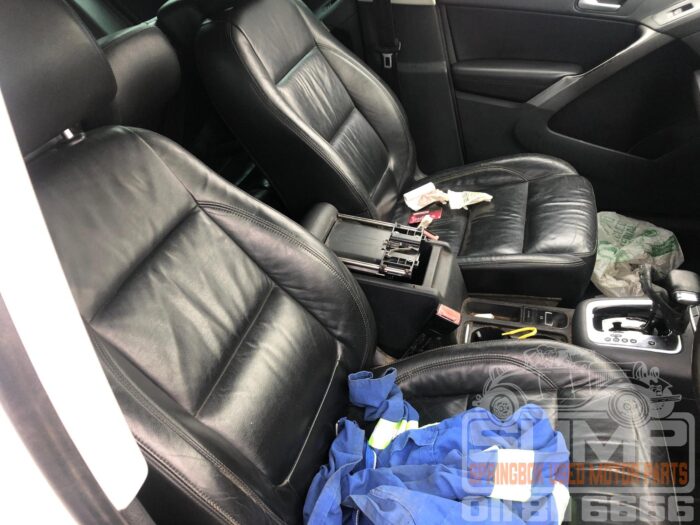 VOLKSWAGEN , TIGUAN 2 . 0 TDI TRK - FLD 4 MOT TIP , WHITE , 2009 ( 30517 ) - Image 10
