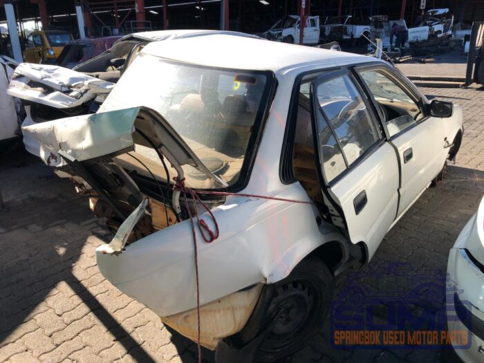 TOYOTA , COROLLA 160 16 V , WHITE , 1993 ( 29972 ) - Image 4