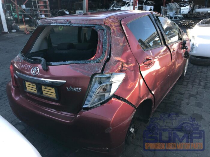 TOYOTA , YARIS 1 . 0 XS 5 DR , MAROON , 2014 ( 29978 ) - Image 4