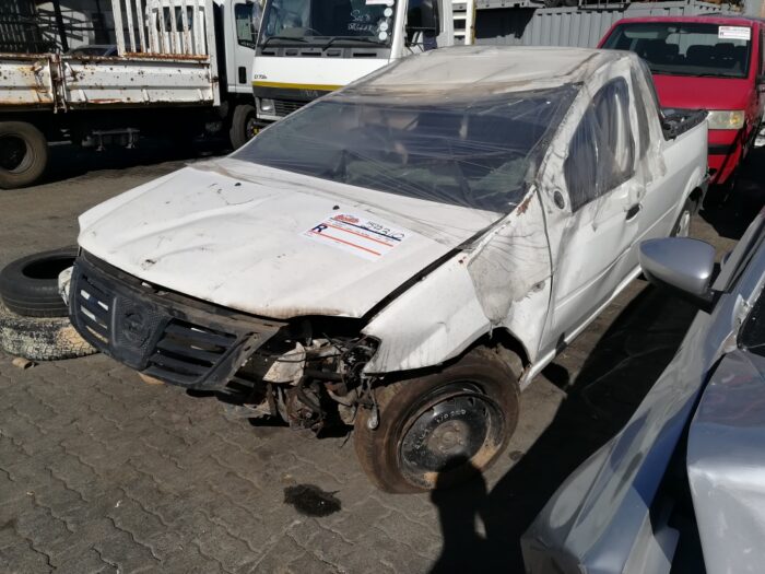 NISSAN , NP 200 1 . 5 D Ci A / C SAFETY PACK P / U , WHITH , 2015 ( 29310 ) - Image 8