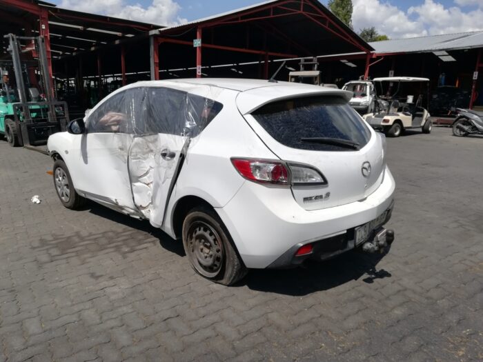 MAZDA , MAZDA 3 1 . 6 SPORT ORIGINAL , WHITE , 2010 ( 29323 ) - Image 6