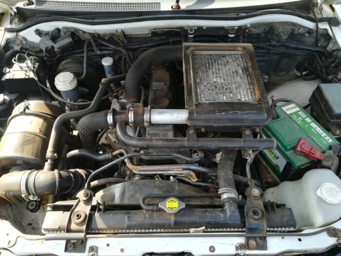 MITSUBISHI , COLT CLUBCAB 2800 T Di P / U S / C , WHITE , 2004 ( 29321 ) - Image 9