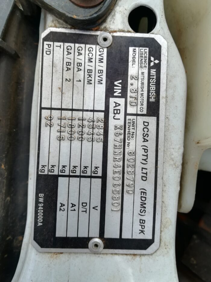 MITSUBISHI , COLT CLUBCAB 2800 T Di P / U S / C , WHITE , 2004 ( 29321 ) - Image 11