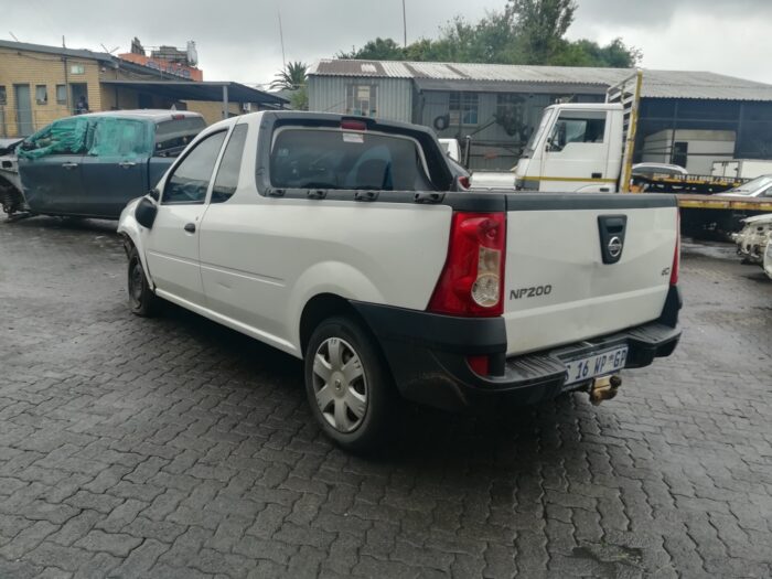 NISSAN , NP 200 1 . 5 D Ci A / C SAFETY PACK P / U , WHITE , 2018 ( 29350 ) - Image 6