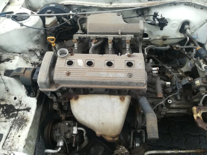 TOYOTA , COROLLA 160 I GLE , WHITE , 1998 ( 29361 ) - Image 9