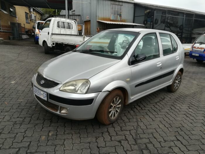 TATA , INDICA 1 . 4 GLS , SILVER , 2005 ( 29334 ) - Image 8