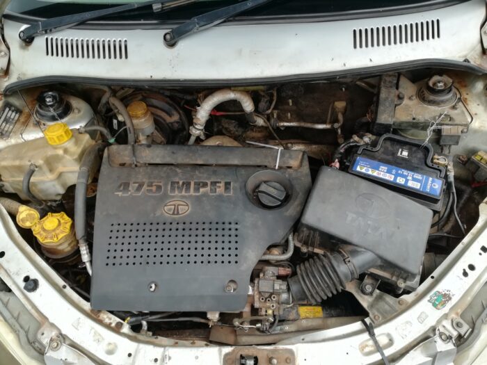 TATA , INDICA 1 . 4 GLS , SILVER , 2005 ( 29334 ) - Image 9