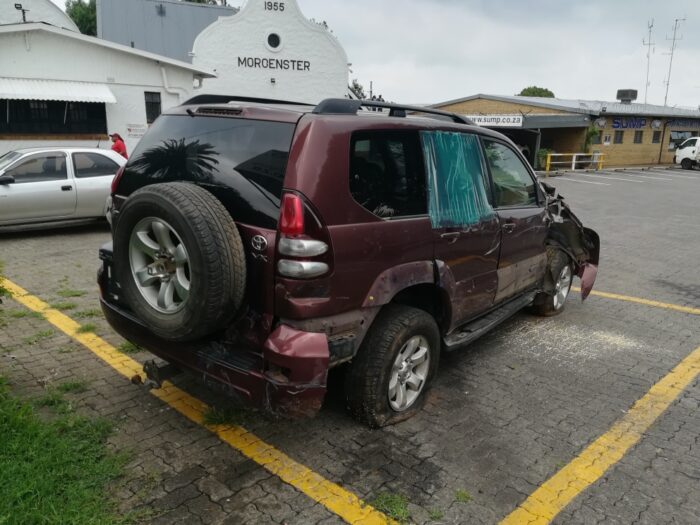 TOYOTA , PRADO VX 4 . 0 V 6 A / T , MAROON , 2006 ( 29356 ) - Image 4