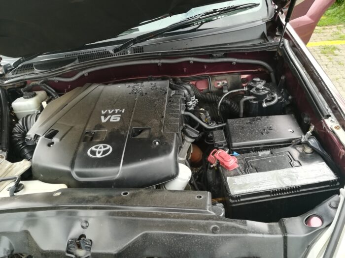 TOYOTA , PRADO VX 4 . 0 V 6 A / T , MAROON , 2006 ( 29356 ) - Image 8