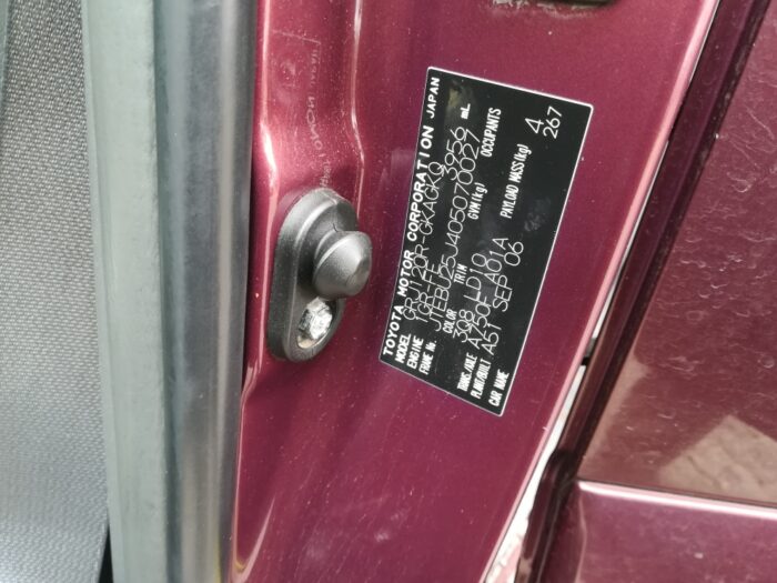 TOYOTA , PRADO VX 4 . 0 V 6 A / T , MAROON , 2006 ( 29356 ) - Image 10