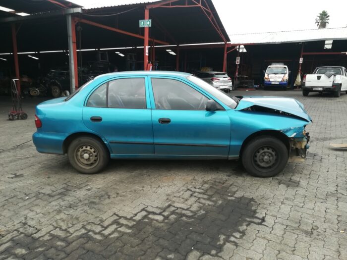 HYUNDAI , ACCENT 1 . 3 LS , BLUE , 1998 ( 29364 ) - Image 3