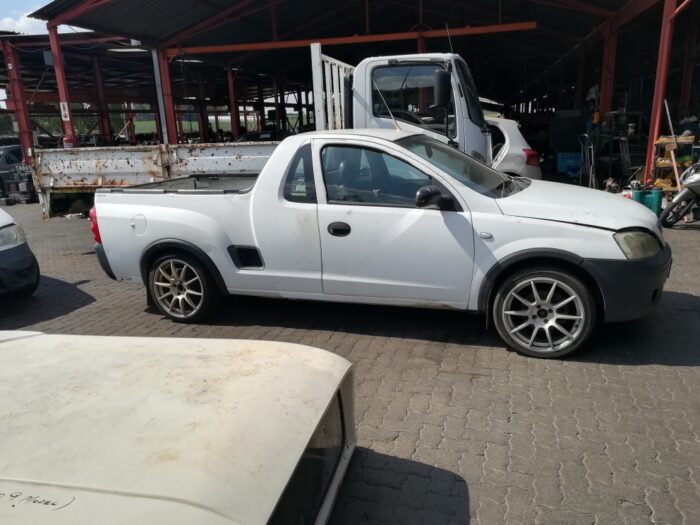 OPEL , CORSA UTILITY 1 . 7 D Ti P / U S / C , WHITE , 2008 ( 29391 ) - Image 3