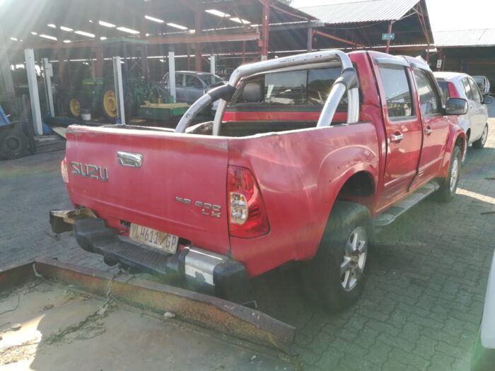 ISUZU , KB 300 TDI LX P / U D / C , RED , 2009 ( 29380 ) - Image 4