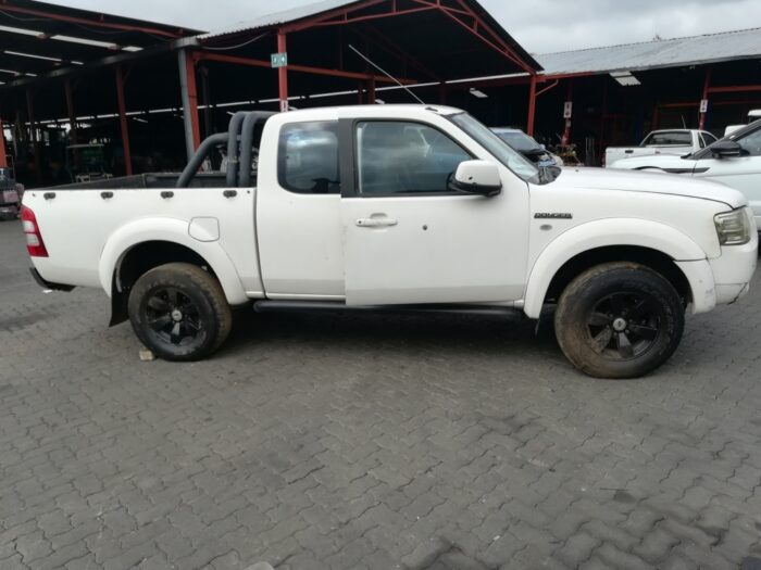 FORD , RANGER 3 . 0 TD Ci XLT 4 X 4 P / U SUP / CAB , WHITE , 2008 ( 29402 ) - Image 3