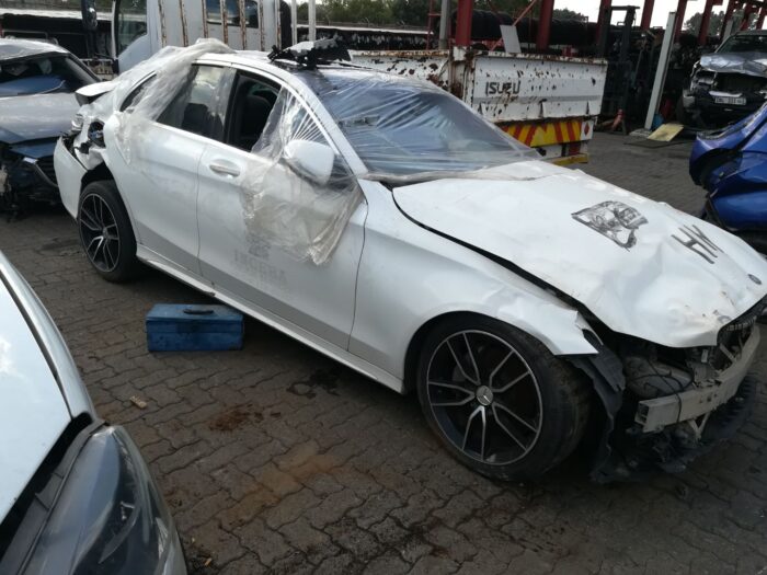 MERCEDES - BENZ , C 220 BLUETEC A / T W 205 , WHITE , 2016 ( 29409 ) - Image 3