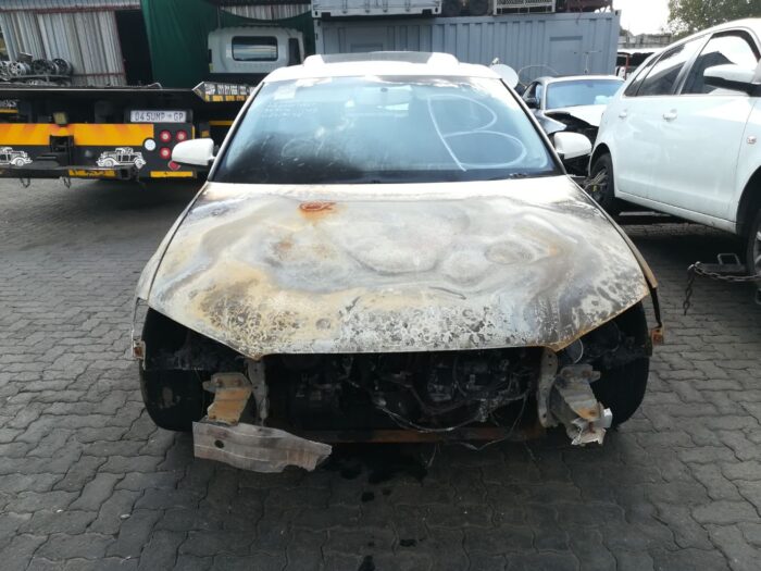 AUDI , A 3 2 . 0 F Si AMBITION , WHITE , 2004 ( 29407 )