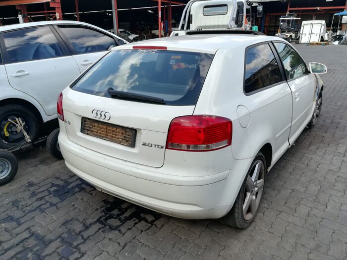 AUDI , A 3 2 . 0 F Si AMBITION , WHITE , 2004 ( 29407 ) - Image 4