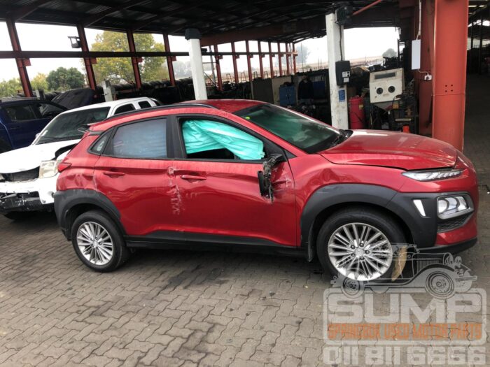 HYUNDAI , KONA 1 . 0 TGDI EXECUTIVE , MAROON , 2018 ( 30524 ) - Image 3