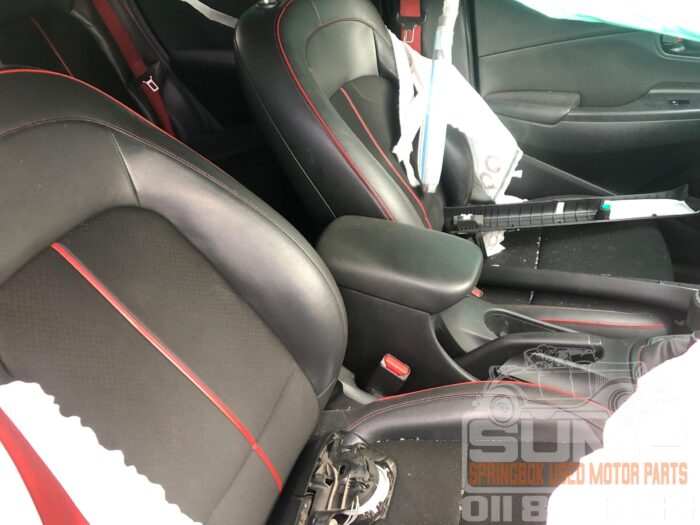 HYUNDAI , KONA 1 . 0 TGDI EXECUTIVE , MAROON , 2018 ( 30524 ) - Image 10