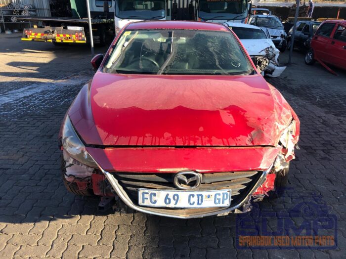 MAZDA , MAZDA 3 1 . 6 ACTIVE 5 Dr , MAROON , 2015 ( 29962 )