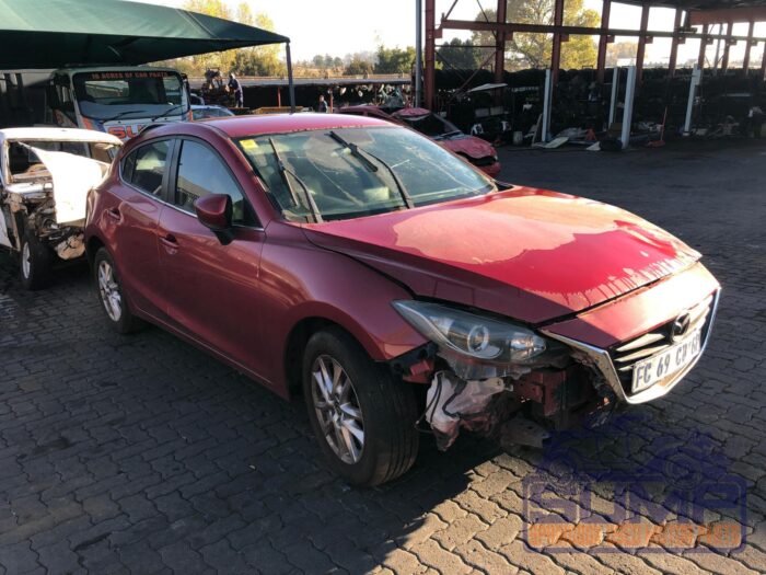 MAZDA , MAZDA 3 1 . 6 ACTIVE 5 Dr , MAROON , 2015 ( 29962 ) - Image 2