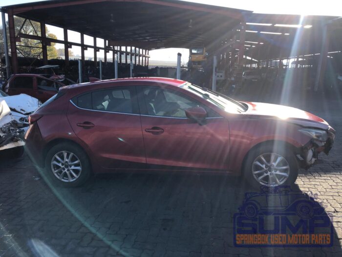 MAZDA , MAZDA 3 1 . 6 ACTIVE 5 Dr , MAROON , 2015 ( 29962 ) - Image 3