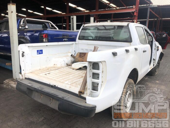 FORD , RANGER 2 . 2 TDCI P / U D / C , WHITE , 2017 ( 30516 ) - Image 4