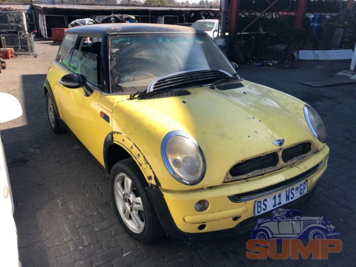 MINI , COOPER , YELLOW , 2002 ( 29531 ) - Image 2