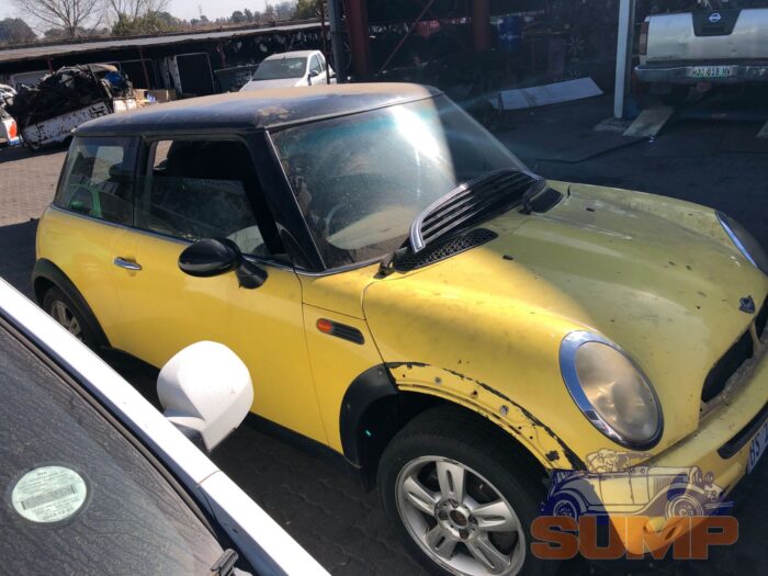 MINI , COOPER , YELLOW , 2002 ( 29531 ) - Image 3
