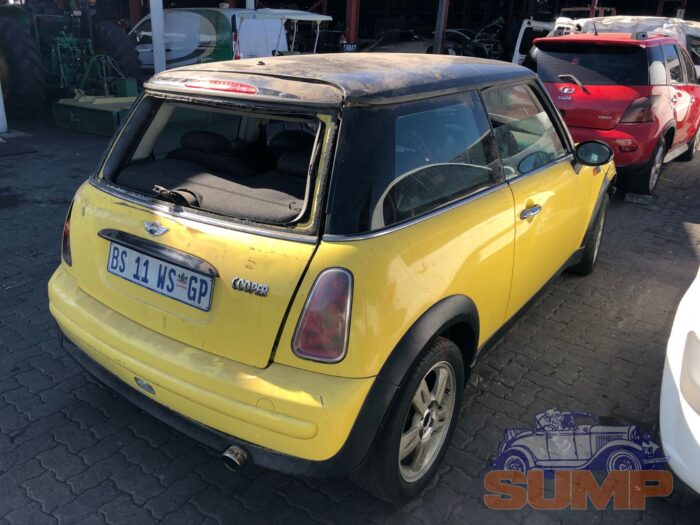 MINI , COOPER , YELLOW , 2002 ( 29531 ) - Image 4