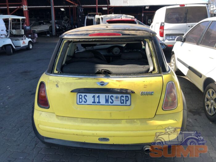 MINI , COOPER , YELLOW , 2002 ( 29531 ) - Image 5