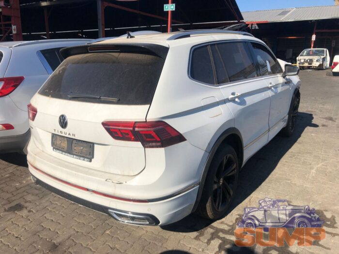 VOLKSWAGEN , TIGUAN ALLSPACE 1 . 4 TSI R - LINE DSG , WHITE , 2022 ( 29523 ) - Image 4