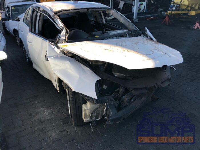 VOLKSWAGEN , JETTA V 1 . 9 TDI COMFORTLINE , WHITE , 2009 ( 29997 ) - Image 2