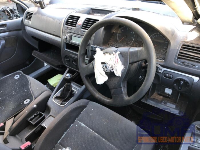 VOLKSWAGEN , JETTA V 1 . 9 TDI COMFORTLINE , WHITE , 2009 ( 29997 ) - Image 10